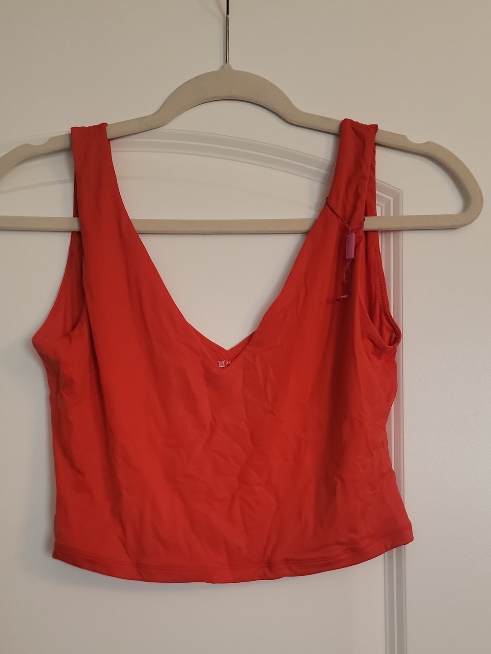 Women's V-Neck Cropped Sleeveless Tank Top - Red